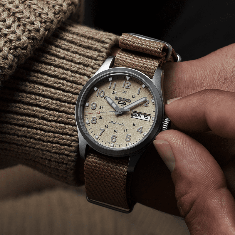 Seiko 5 ‘Desert Kit’ Midfield Sports Style SRPJ83K1